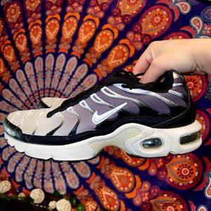 ❤️Nike AirMax Plus GS Black/ White